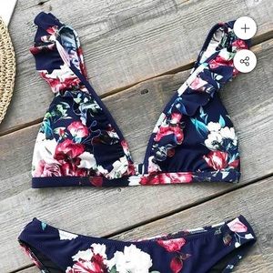 Cupshe Ruffled Floral Bikini